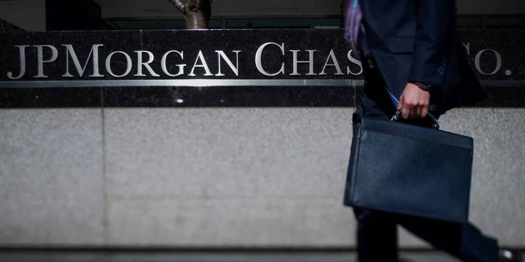 JPMorgan AI support for SMBs: Discover Podcast Insights